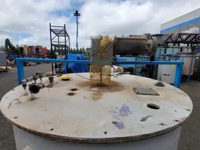 Fiber Glass Tank w/ Fittings