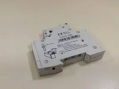 USED SIEMENS 5SJ4102-7HG40
