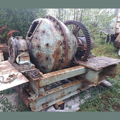 Hardinge 4.5ft Dia. x 16in Conical Ball Mill