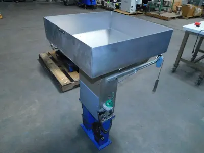 Used SERVICE ENGINEERING 24277- Vibratory Feeders Texas US | Aucto #1454415