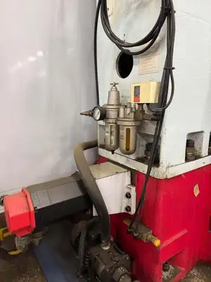 1997 YANG EAGLE 600 Vertical Machining Centers | Toolquip, Inc. (4)