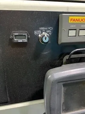 2004 FANUC R-2000iA/125L ROBOT | Machinery Resources International (10)