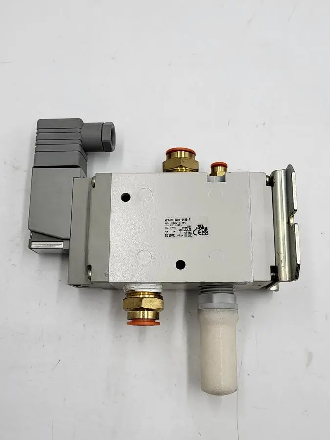 Used SMC SMC VP742R-5DD1-04NB-F 3 PORT POPPET TYPE VALVE, 3 PORT SOLENOID VALVE Solenoid Valves | ND Industrial Surplus #1216754