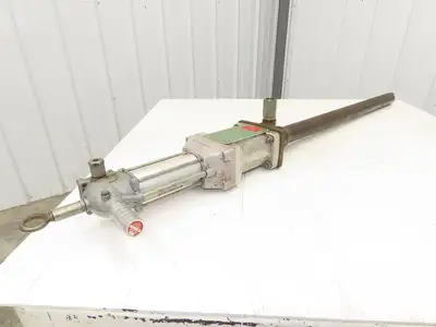 Lincoln 82970 Power Master Pneumatic Powered Oil/Grease Pump 12:1 55 Gal Drum