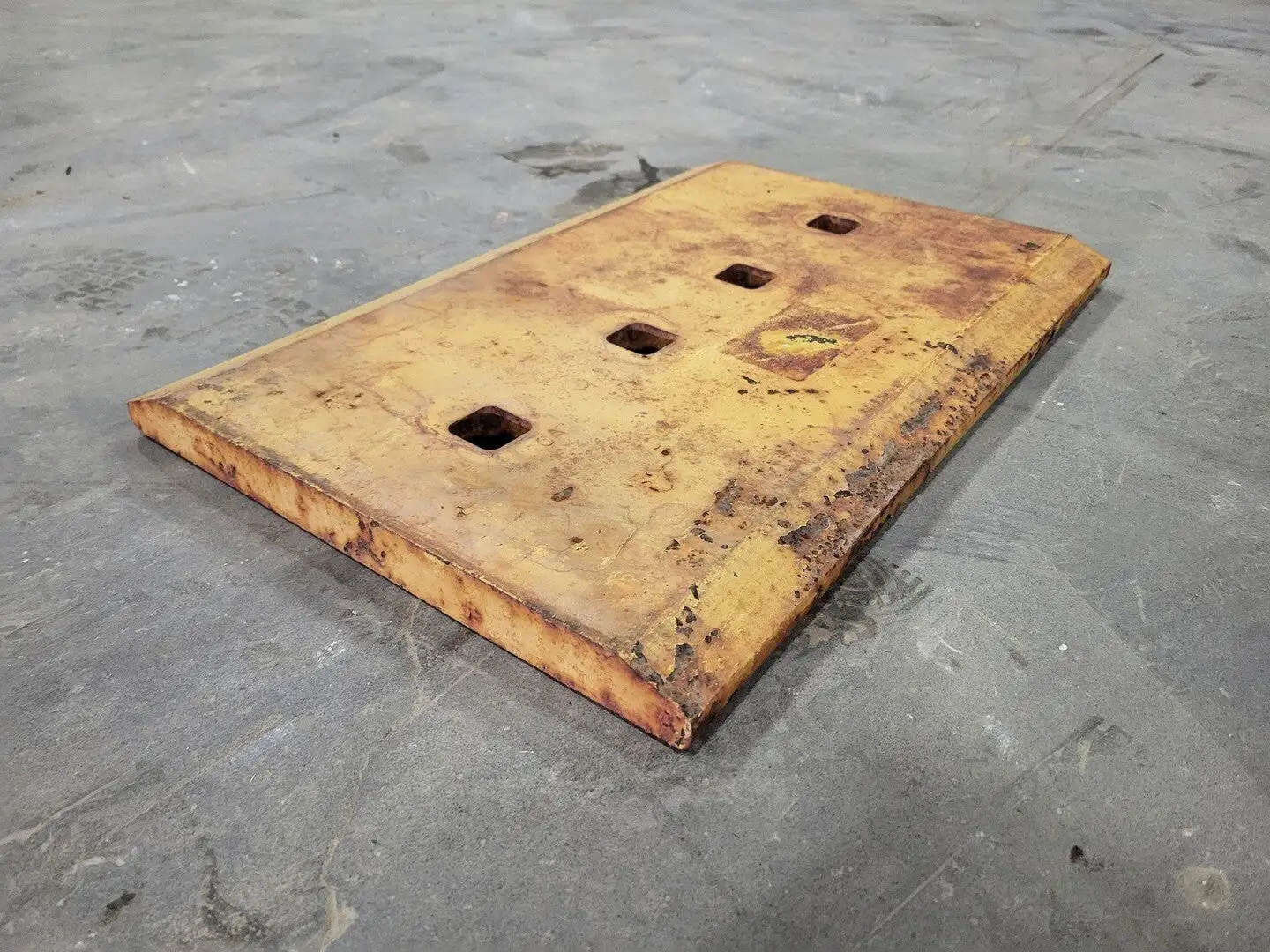 Wear Plate 24.5" x 16" x 1.5"
