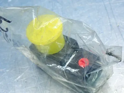 NEW AUTOMATIC VALVE USA 70199DB
