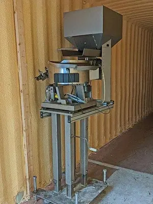 Cap Descrambler & Feeder