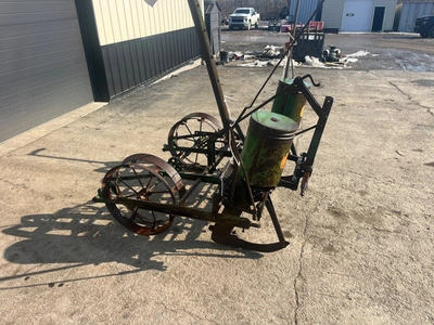 JOHN DEERE 2 row Corn Planter | County Equipment Company LLC (6)