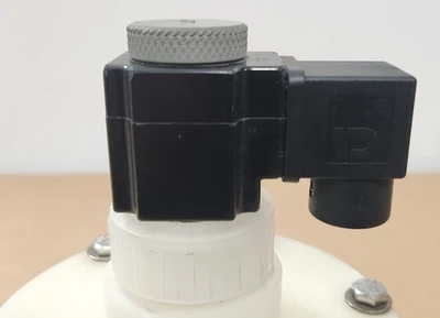 NEW Plast-O-Matic PS150VW11-PP