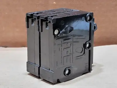 15 Amp 2 Pole 120/240 Volts Circuit Breaker