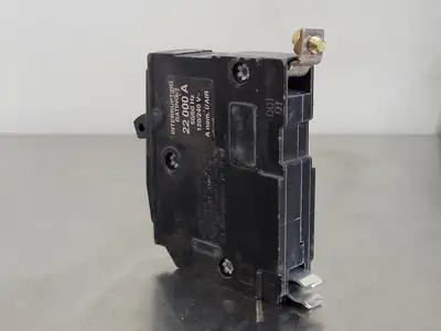 USED SQUARE D QOB120