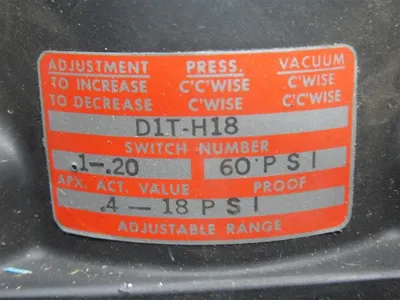 Barksdale D1T-H18 Pressure Switch .4-18 PSI New NIB