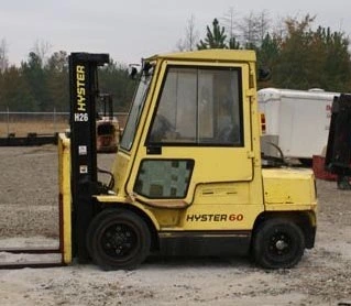 USED HYSTER Internal Combustion Forklifts: Pneumatic Tire