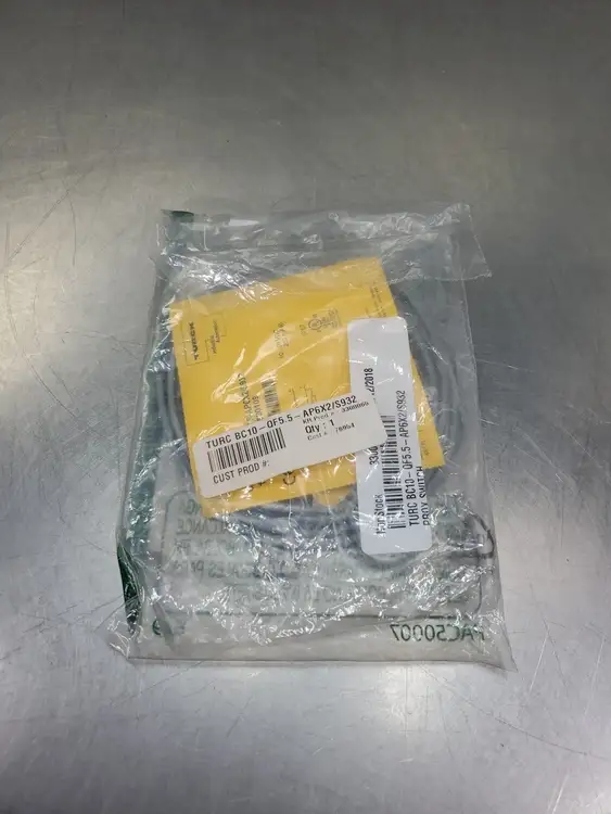 Used Turck BC10-QF5.5-AN6X2/S932 Inductive Sensor, 10-30 VDC Sensors | Palmetto Automation #1156502