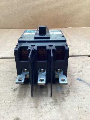 Fuji Electric BU-ESB3070 70A Circuit Breaker; 56271234; 70A 600V 3 Pole