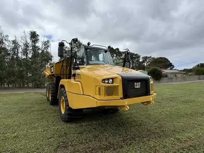 USED 2023 Caterpillar 730C