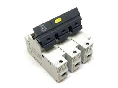 Used Wohner 3-Pole Fuse Holder Class J 30A 600V w/ 3x Bussman LPJ-4SP Fuses Fuse Accessories Michigan US | Maverick Industrial Sales #1389533