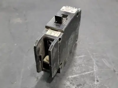 Used EATON CUTLER-HAMMER GBH1015 Switchgears British Columbia CA | Lenmark #244482