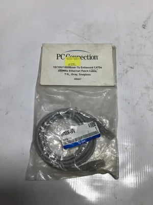 SMC SV1100R-5FU 10/100/1000Base Tx CAT5e 350MHz Ethernet Patch Cable