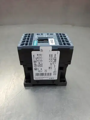 Siemens Sirius 3RT2017-2FB41 Power Contactor, 24VDC. 4C-44