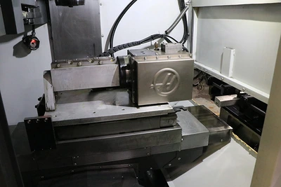 USED 2013 Haas DT-1 w/Midaco Pallet Changer & HRT Rotary Tbls