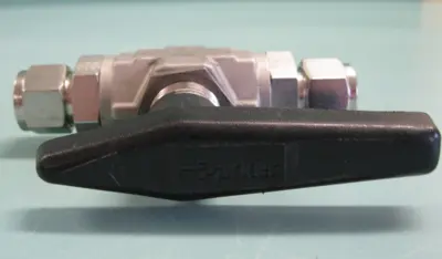USED Parker 8Z(A)-B8LJ-SSP