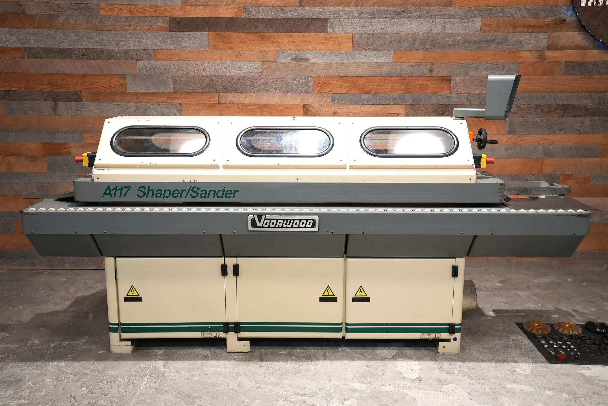 Voorwood A117B Shape & Sand Machine (3 Shape/4 Sand Heads)