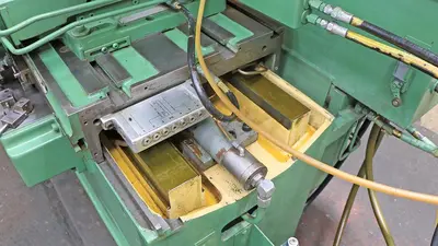 USED 1976 CINCINNATI MILACRON 273A