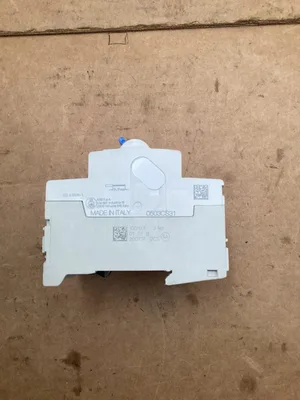 ABB Residual Current Operated Circuit Breaker F204 AC-80A -NIB