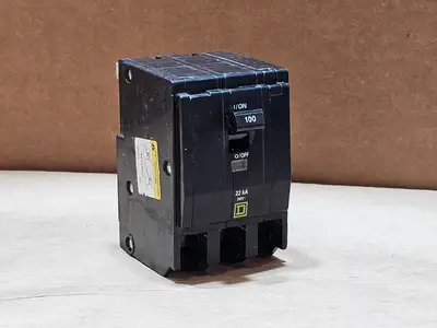 USED SQUARE D QO3100VH