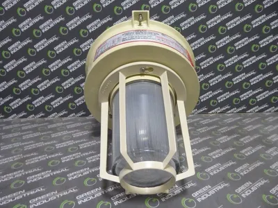 Thomas & Betts DH010H040-TGL-L4E Hazlux 3 Lighting Assembly New NIB