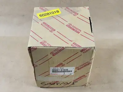 NEW TOYOTA 90981-01035