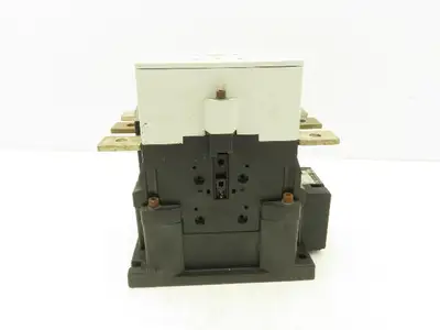 General Electric CK10CE300 Motor Starter Contactor 500A 400Hp 600V 3Ph 24V Coil