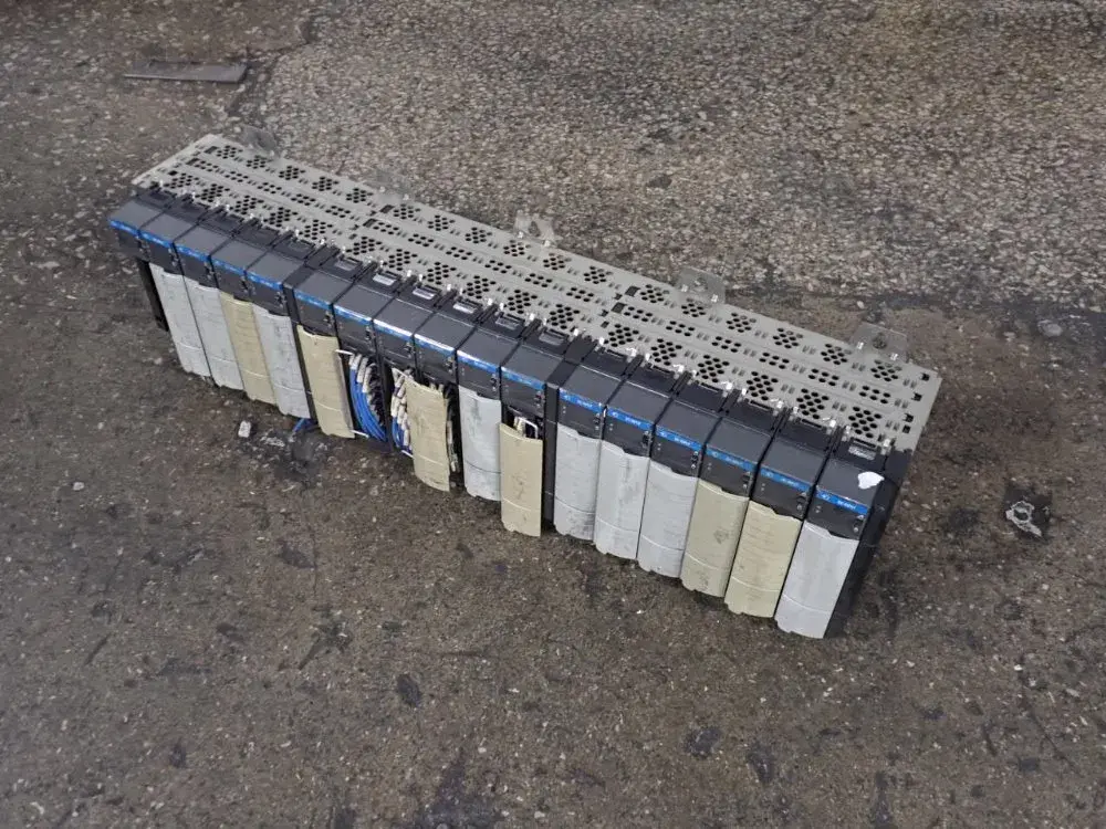 Used ALLEN BRADLEY 1756A17/B PLC Chassis Ohio US | HGR 24 #838744