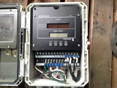 Yokogawa Magnetic Flow Converter model AM11-ASA1A-000*A