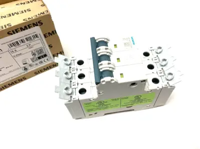 USED SIEMENS MINIATURE CIRCUIT BREAKER 3-POLE 15A C-CHAR.