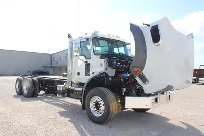 New | in-Stock 2026 MACK GRANITE 64BR Cab Chassis trucks Texas US | Roll Off Truck World #1491873