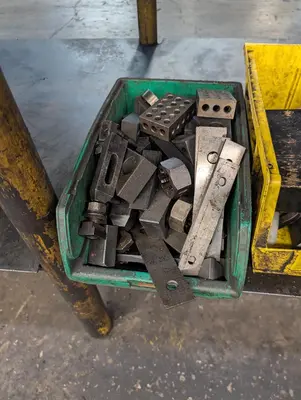 Used _UNKNOWN_ _UNKNOWN_ Work Benches Texas US | IRS Auction #1320821