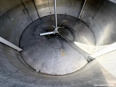 Used 1,250 Gallon 304 Stainless Steel Vertical Mix Tank – Dual Turbine Agitator,