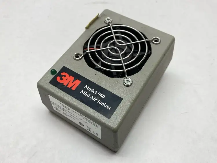 Used 3M MINI AIR IONIZER Misc Industrial Equipment | Maverick Industrial Sales #1099325