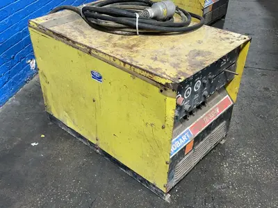 Used HOBART TR300HF Arc Welders Ohio US | HGR 24 #1503781
