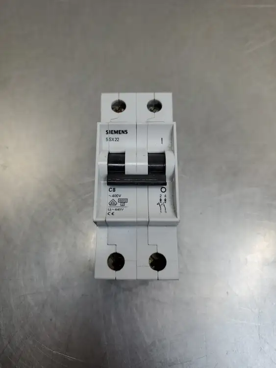 Used Siemens 5SX22 C8 Circuit Breaker, 8 Amps, 400V Circuit Breakers South Carolina US | Palmetto Automation #1158567
