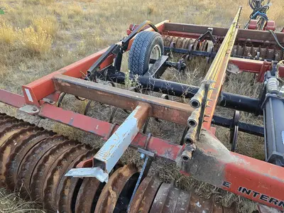 USED CASE IH 415