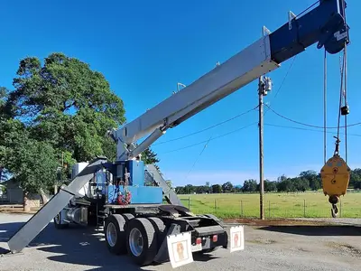 USED 2013 KENWORTH T800