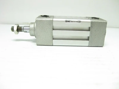 USED SMC MDB1B32-30-Z73