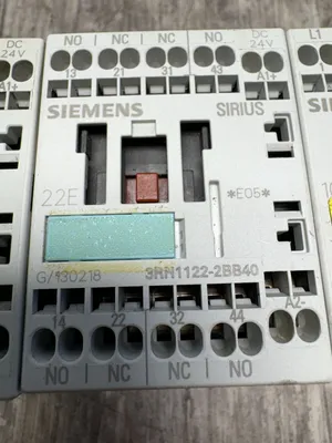 Siemens 3RH1131-2BB40 Electrical/PLC/Automation | ESS Industrial Equipment Sales (9)