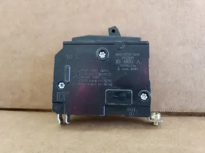 USED SQUARE D QOB115