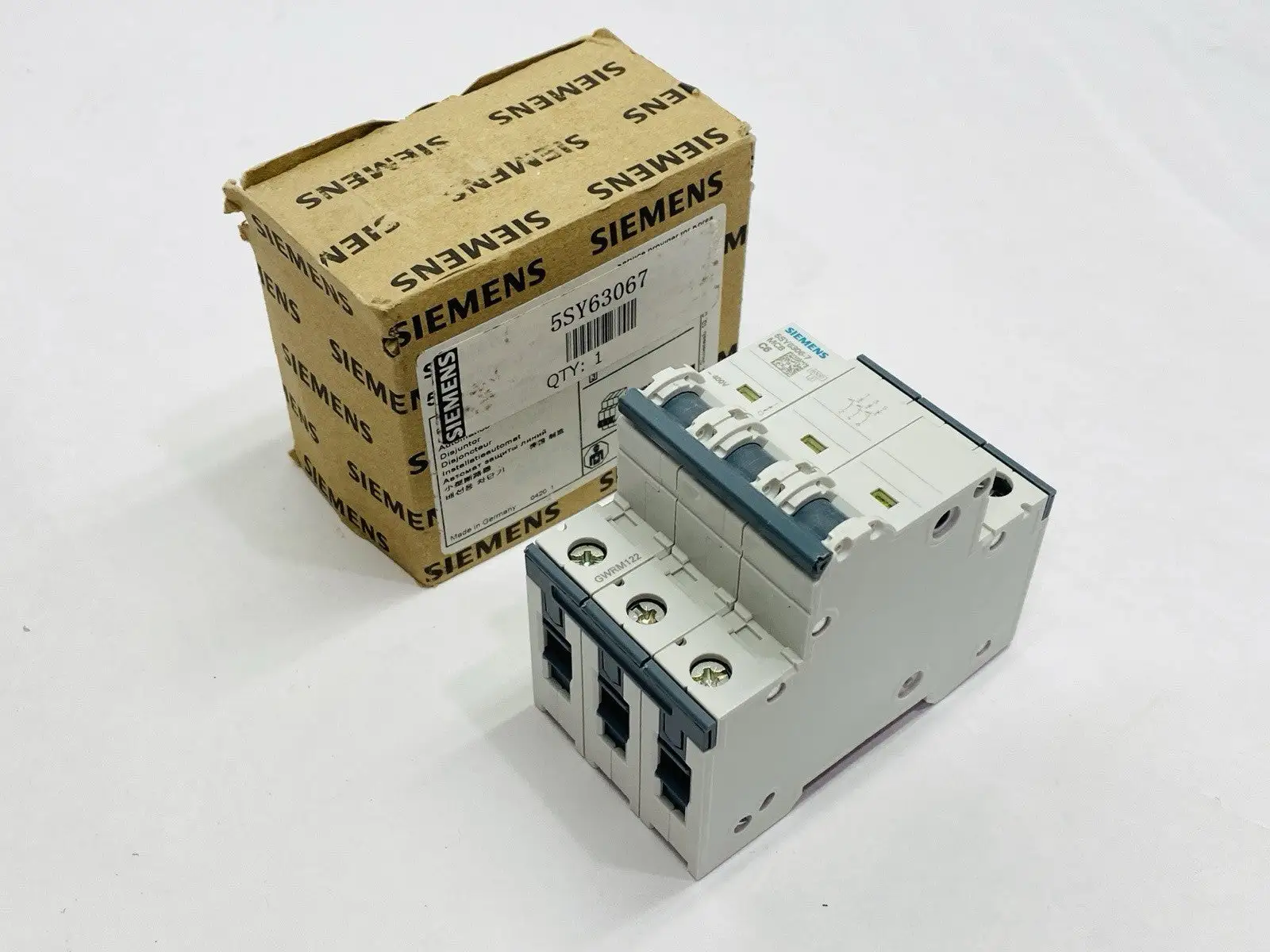 5SY6306-7 | Siemens  Miniature Circuit Breaker 3-Pole 6A 400V - New Other