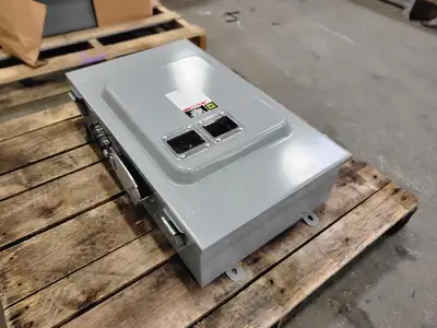 NEW SQUARE D CHU364AWK
