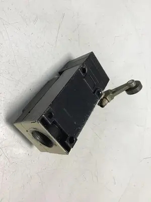 USED SQUARE D 9007-AEQ2724